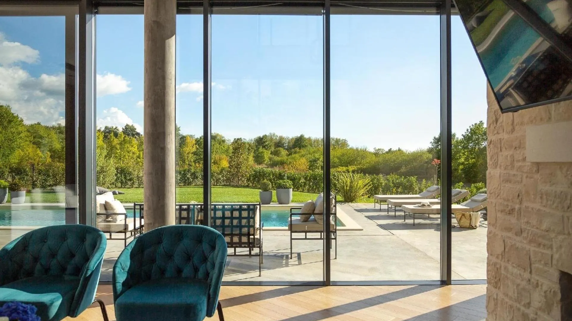 Ferienhaus Mit Privatpool Fuer 8 Personen Ca 400 Qm In Radetici, Istrien Binnenland Von Istrien 0*, Radetici Croatia