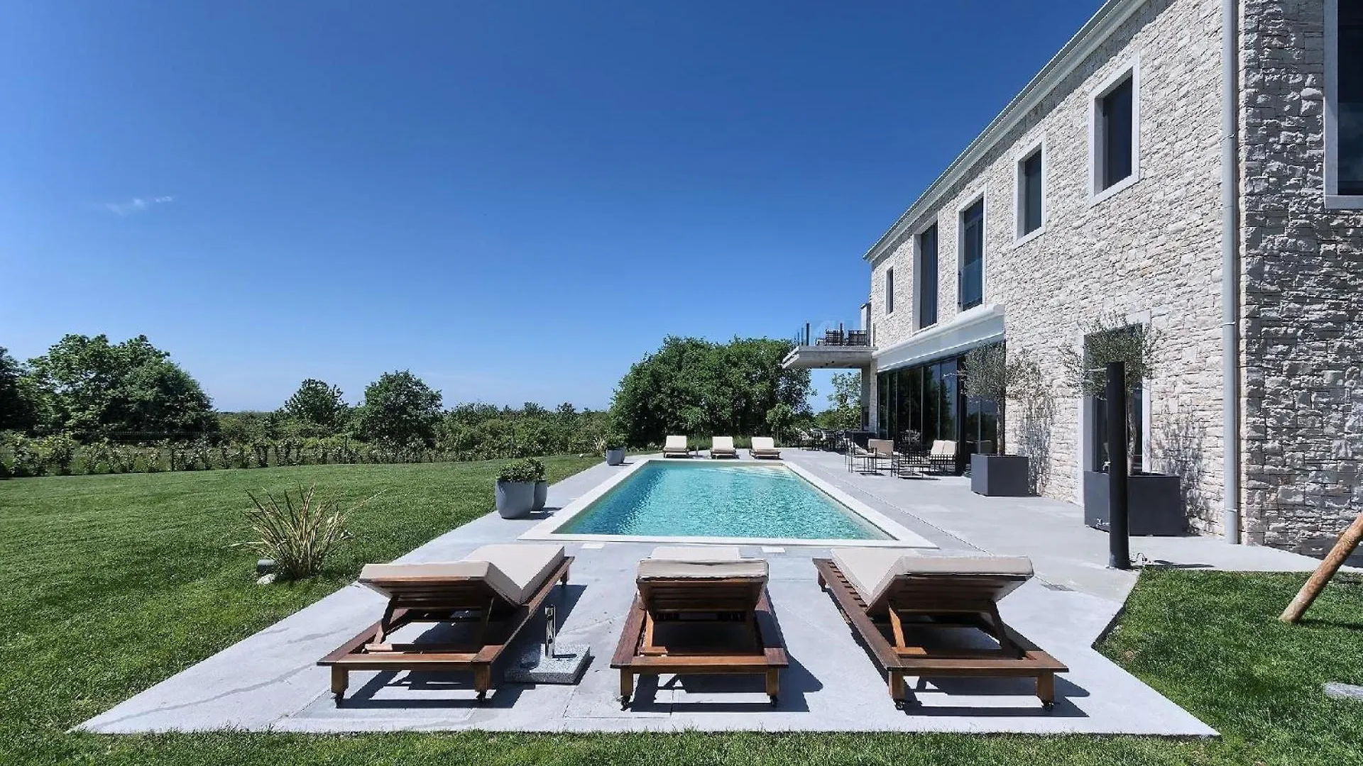 Ferienhaus Mit Privatpool Fuer 8 Personen Ca 400 Qm In Radetici, Istrien Binnenland Von Istrien Radetici